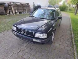 Schwarz Gebraucht 1993 Audi 80 Kombi | 1.200 €