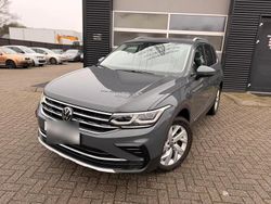 Grau Gebraucht 2022 VW Tiguan SUV | 28.700 € (Guter Preis)