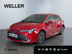 Rot Gebraucht 2024 Toyota Corolla Team Limousine | 23.990 € (Guter Preis)