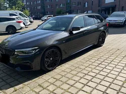 Schwarz Gebraucht 2019 BMW 520 M Sport Kombi | 24.500 € (Fairer Preis)