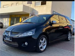 Schwarz Gebraucht 2004 Mitsubishi Grandis Intense Van / Kleinbus | 2.600 € (Etwas zu teuer)