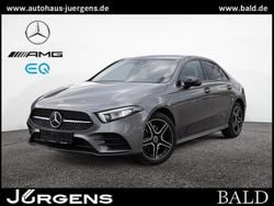 Grau metalliclack mountaingrau Gebraucht 2022 Mercedes A250 AMG Limousine | 27.880 € (Fairer Preis)