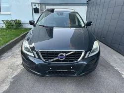 Grau Gebraucht 2011 Volvo XC60 Summum SUV | 12.900 € (Etwas zu teuer)