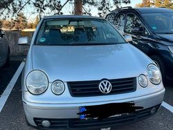 Silber Gebraucht 2003 VW Polo Kleinwagen | 500 €