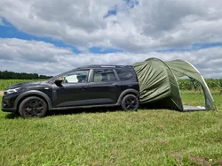 Schwarz Gebraucht 2023 Dacia Jogger Extreme Kombi | 22.500 € (Etwas zu teuer)