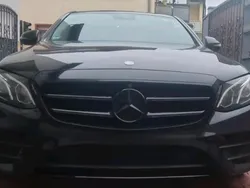 Schwarz Gebraucht 2016 Mercedes E200 AMG line Limousine | 23.000 €