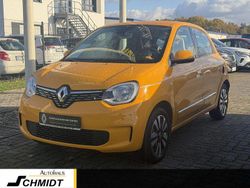 Gelb Gebraucht 2021 Renault Twingo Intens Kleinwagen | 10.990 € (Guter Preis)