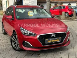 Rot Gebraucht 2021 Hyundai i30 Trend Kombi | 11.990 € (Fairer Preis)