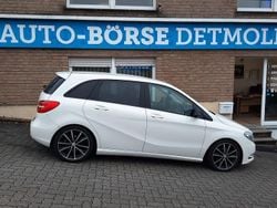 Weiß Gebraucht 2012 Mercedes B180 AMG Van / Kleinbus | 8.900 € (Fairer Preis)