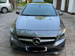 Grau Gebraucht 2016 Mercedes CLA220 Shooting Brake Kombi | 18.000 € (Etwas zu teuer)