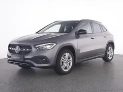 Grau Gebraucht 2020 Mercedes GLA200 Progressive SUV | 29.835 € (Fairer Preis)