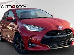 Rot Neu 2025 Toyota Yaris Hybrid Limousine | 24.990 € (Fairer Preis)