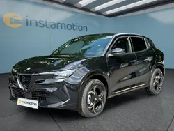 Schwarz Neu 2025 Alfa Romeo GT Junior SUV | 34.349 € (Fairer Preis)