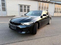 Schwarz Gebraucht 2019 BMW 320 Sport Line Limousine | 19.700 € (Fairer Preis)