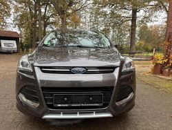 Grau Gebraucht 2016 Ford Kuga Individual SUV | 14.500 € (Etwas zu teuer)