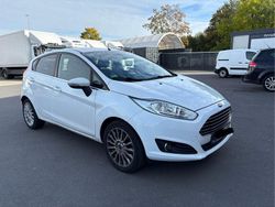 Weiß Gebraucht 2013 Ford Fiesta Titanium Kleinwagen | 4.600 € (Fairer Preis)