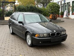 Schwarz Gebraucht 2003 BMW 525 Kombi | 2.590 € (Fairer Preis)