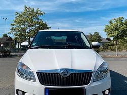 Weiß Gebraucht 2014 Skoda Fabia Kleinwagen | 5.999 € (Fairer Preis)