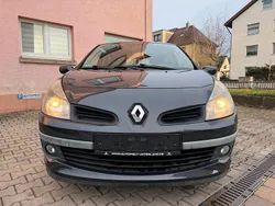 Grau Gebraucht 2009 Renault Clio II Kleinwagen | 2.490 € (Fairer Preis)