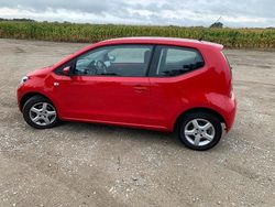 Rot Gebraucht 2015 VW up! Kleinwagen | 3.750 € (Fairer Preis)