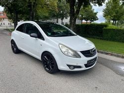Weiß Gebraucht 2009 Opel Corsa Edition Limousine | 1.800 € (Superpreis)