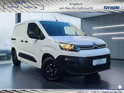 Weiß Gebraucht 2022 Citroën Berlingo Van / Kleinbus | 11.990 €