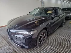 Nero vulcano metallic (metallic) Gebraucht 2024 Alfa Romeo Giulia Veloce Limousine | 38.800 € (Etwas zu teuer)