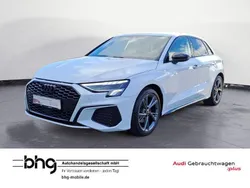 Gletscherweiß metallic Gebraucht 2022 Audi A3 S-Line Limousine | 25.860 € (Fairer Preis)
