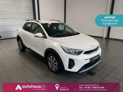 Weiß Gebraucht 2024 Kia Stonic Vision SUV | 19.470 € (Fairer Preis)