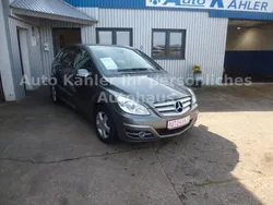 Grau Gebraucht 2010 Mercedes B180 Van / Kleinbus | 8.500 € (Etwas zu teuer)