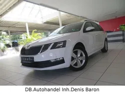 Weiß Gebraucht 2019 Skoda Octavia Ambition Kombi | 17.480 € (Fairer Preis)
