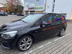 Schwarz Gebraucht 2016 BMW 218 Gran Tourer Sport Line Van / Kleinbus | 11.000 € (Fairer Preis)