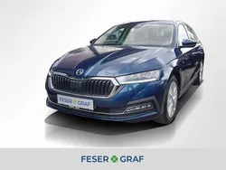Lavablau metallic met. Gebraucht 2021 Skoda Octavia Style Kombi | 23.940 € (Guter Preis)