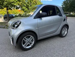 Silber Gebraucht 2024 Smart ForTwo Electric Drive Coupé | 11.999 € (Fairer Preis)