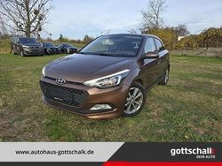 Braun Gebraucht 2017 Hyundai i20 Trend Limousine | 7.590 € (Fairer Preis)