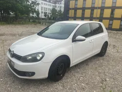 Weiß Gebraucht 2010 VW Golf VI Kleinwagen | 3.300 € (Fairer Preis)