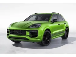 Grün Gebraucht 2024 Porsche Cayenne SUV | 144.900 €