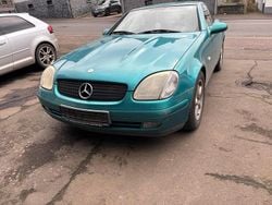 Grün Gebraucht 1998 Mercedes SLK200 Cabrio | 2.950 € (Guter Preis)