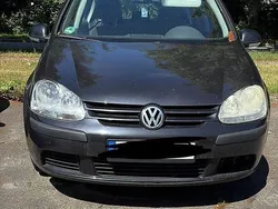 Schwarz Gebraucht 2005 VW Golf V Kombi | 1.300 € (Fairer Preis)