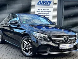 Schwarz Gebraucht 2020 Mercedes C300e AMG line Limousine | 30.800 € (Etwas zu teuer)