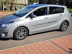 Silber Gebraucht 2013 Toyota Verso Multidrive S Van / Kleinbus | 8.800 € (Superpreis)