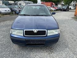 Blau Gebraucht 2007 Skoda Octavia Tour Kombi | 999 € (Fairer Preis)