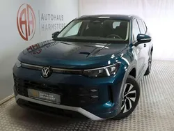 Blau Neu 2025 VW Tayron SUV | 44.490 € (Guter Preis)