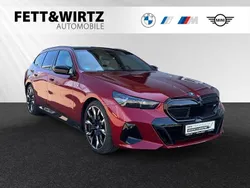 Fire red metallic Gebraucht 2024 BMW i5 Comfort Edition Limousine | 73.800 € (Guter Preis)