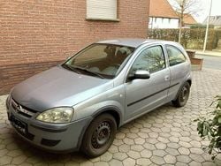 Grau Gebraucht 2004 Opel Corsa Sport Kleinwagen | 650 € (Guter Preis)