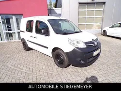 Mineral weiss Gebraucht 2019 Renault Kangoo Rapid Extra Van / Kleinbus | 7.450 € (Superpreis)