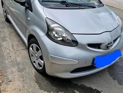 Grau Gebraucht 2008 Toyota Aygo Kleinwagen | 3.400 € (Fairer Preis)