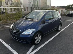Blau Gebraucht 2009 Mercedes A180 Classic Van / Kleinbus | 1.700 € (Superpreis)