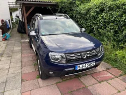Blau Gebraucht 2015 Dacia Duster Lauréate SUV | 9.500 € (Guter Preis)