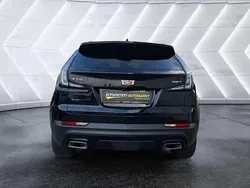 Schwarz Gebraucht 2023 Cadillac XT4 SUV | 55.393 € (Fairer Preis)